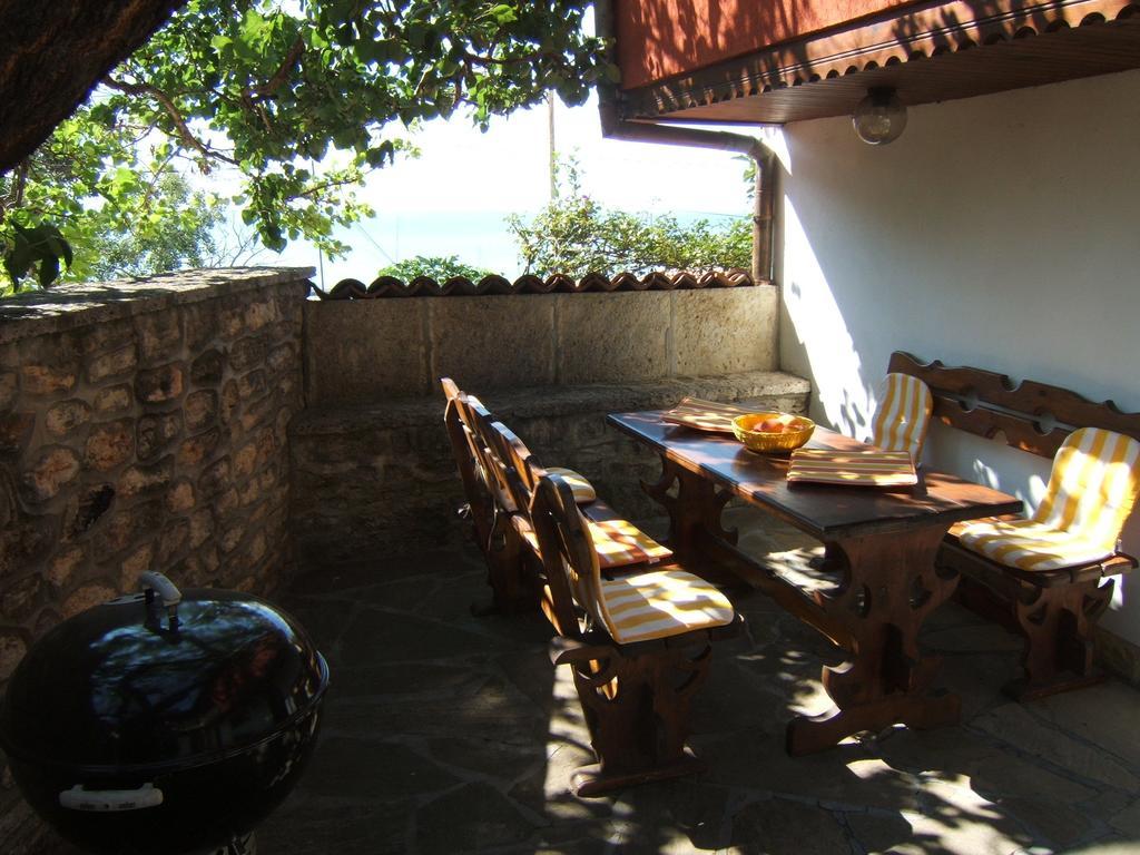 Regina'S Guesthouse Balchik Exterior photo