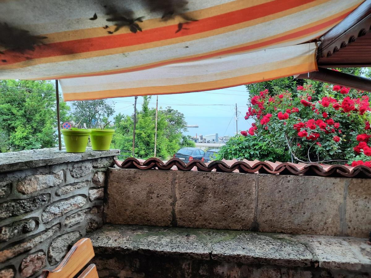 Regina'S Guesthouse Balchik Exterior photo